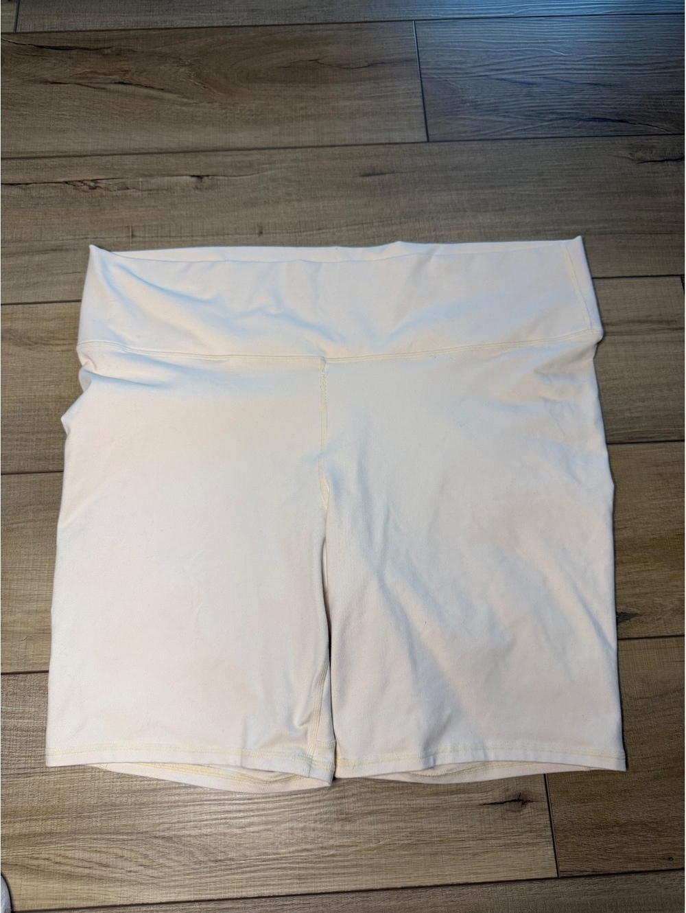Fabletics White High Rise Biker Shorts Women’s Approx XL 7” Inseam